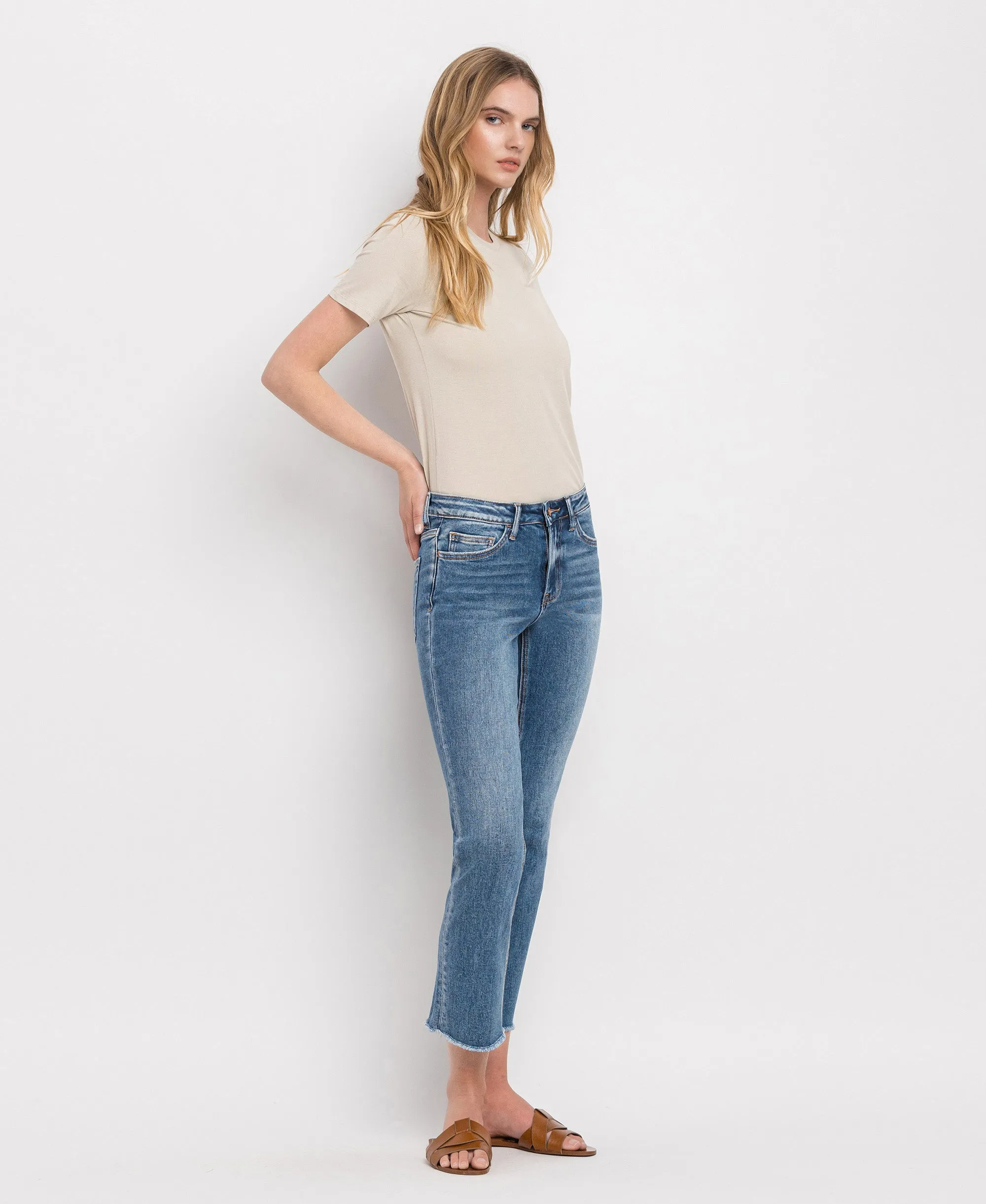 Five Steps To Heaven - Mid Rise Straight Crop Jeans